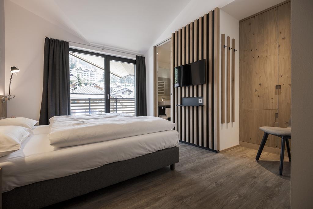 Residence Hotel Fever Ortisei Eksteriør billede
